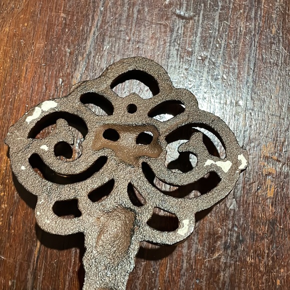 Key Holder - Picture 2 of 2